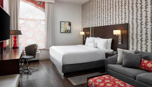 Executive King Room with Sofa Bed