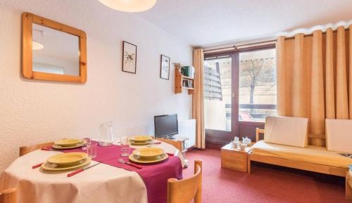 Apartment (4 Adults)