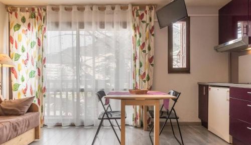 Apartment (3 Adults)