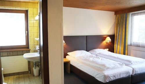 Economy Double Room