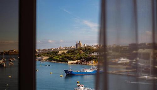 Standard Double or Twin Room with Sea View
