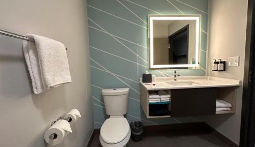 Standard Queen Room with Two Queen Beds