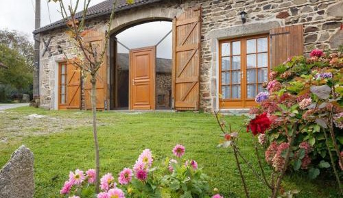 Holiday Home (7 Adults)