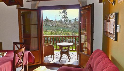Studio (2 Adults)