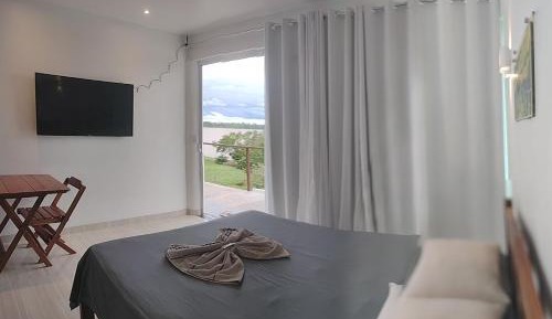 King Suite with Pool View
