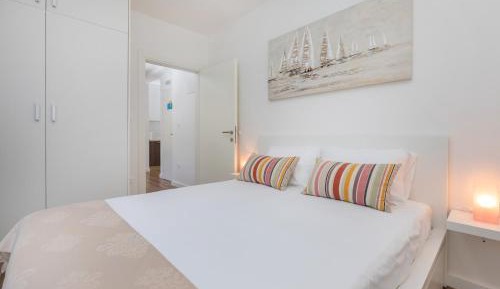 Apartment with Garden View