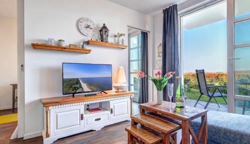 Apartment with Lake View