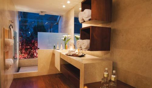 Junior Suite with Two Queen Beds and Garden View 