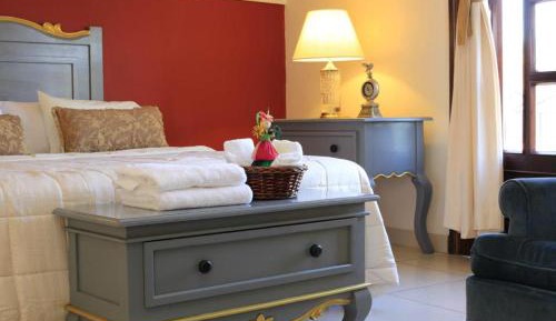 Standard Queen Room
