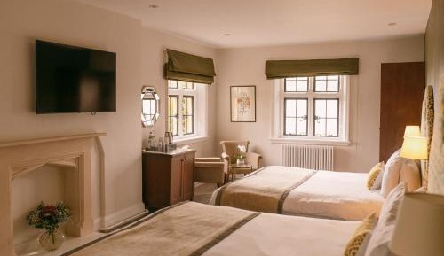 Deluxe Family Room