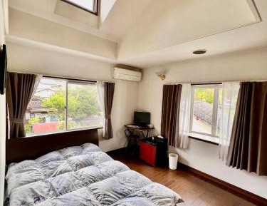 Double Room with Shared Bathroom and Mountain View