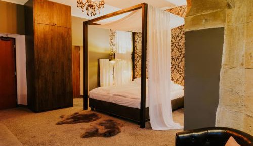 Double Room with Spa Bath