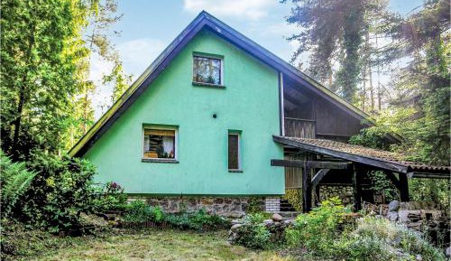 Three-Bedroom Holiday Home 