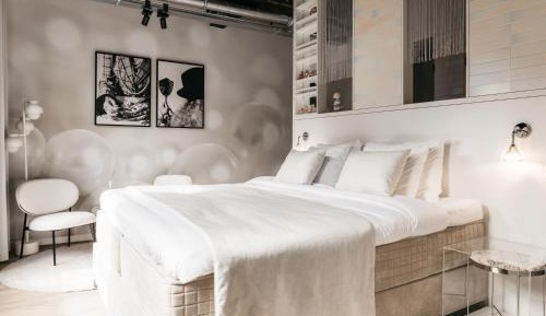 Large Double Room