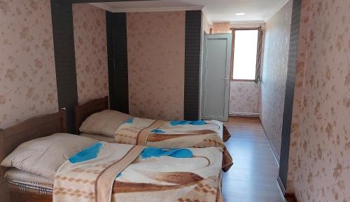 Twin Room with Private External Bathroom