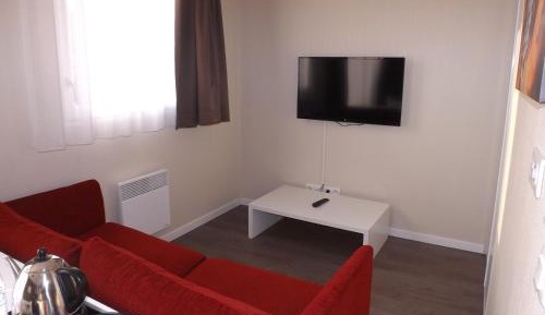 One-Bedroom Apartment (2 Adults + 2 Children)