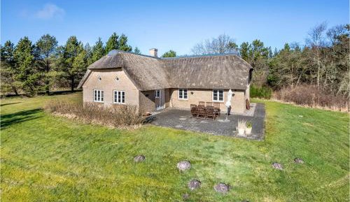 Four-Bedroom Holiday Home