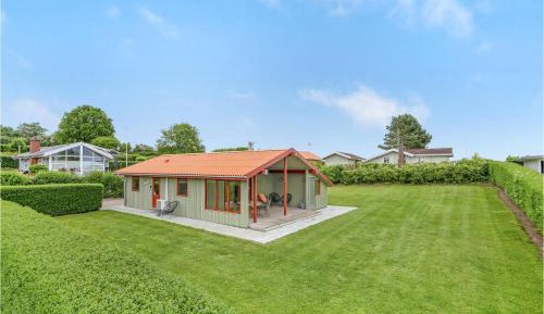 Three-Bedroom Holiday Home 