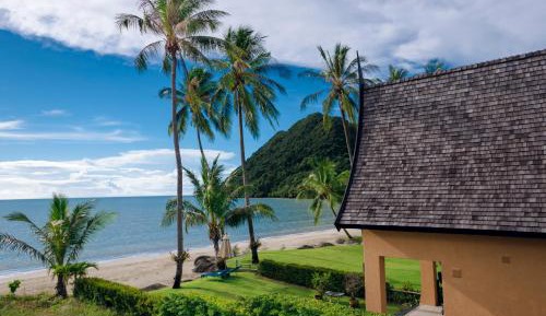 Three-Bedroom Villa - Beach Front