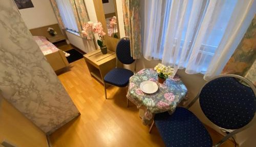 Deluxe Double Room with Shower