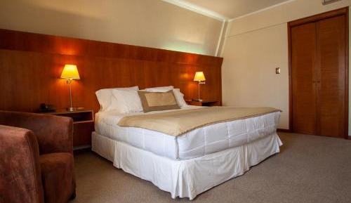 Deluxe Suite with Spa Bath