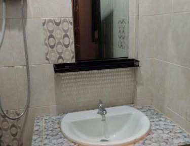 Quadruple Room with Private Bathroom