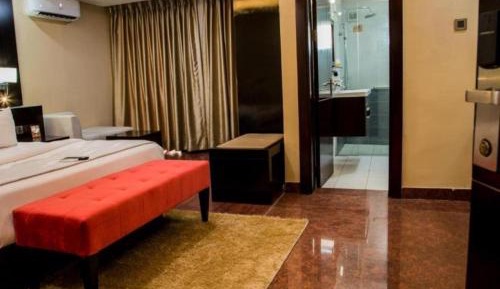 Deluxe King Room