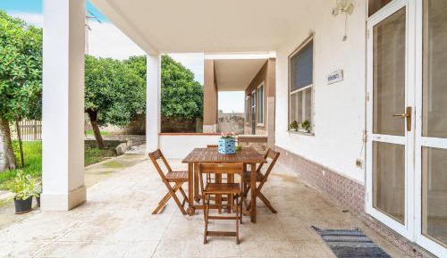 Villa with Garden View