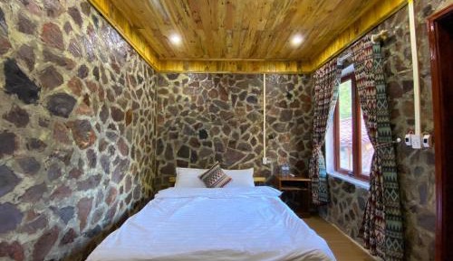 King Room with Mountain View