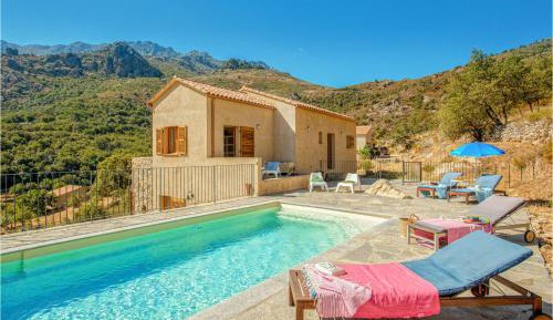 Four-Bedroom Holiday Home