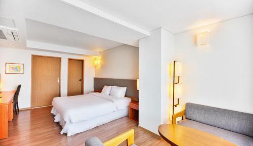 Family Suite Room with Sea View