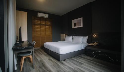 Large Double Room