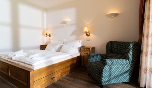 Deluxe Double Room with Terrace
