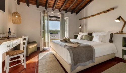 Junior Suite with Pool View