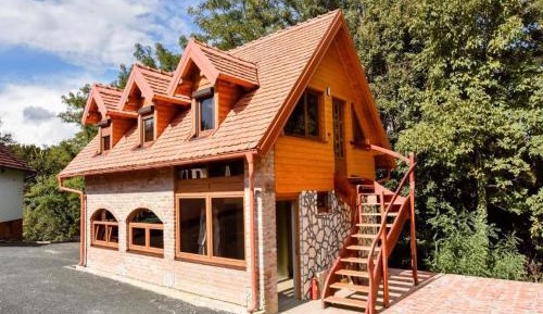 Two-Bedroom Holiday Home with Terrace