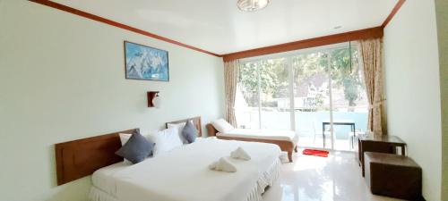 Superior Garden View Floor 2