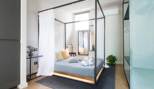 Studio with Balcony