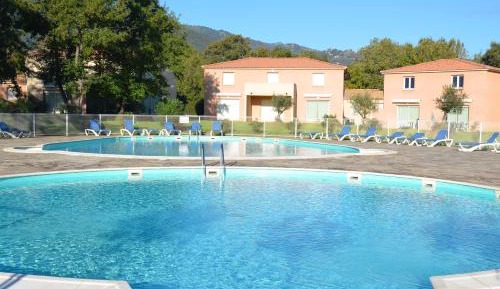 Villa  (4 adults)