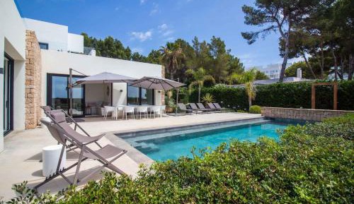 Villa - Beach Front