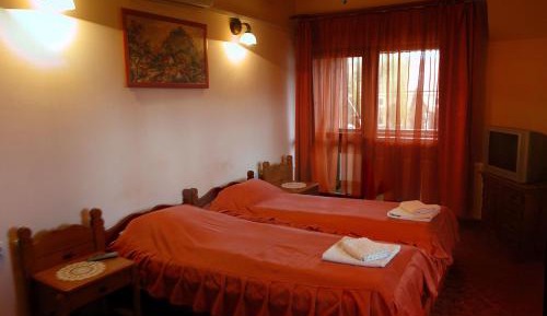 Twin Room with City View