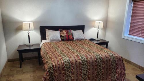 Deluxe One-Bedroom Suite