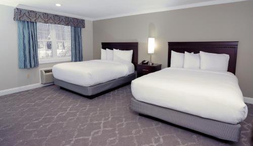 Queen Room with Two Queen Beds