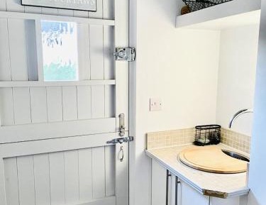 Deluxe One-Bedroom Apartment with Garden View