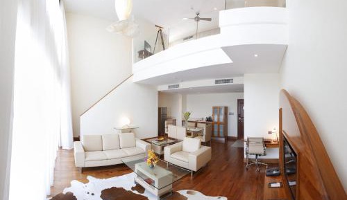 Dakota Wing Suite