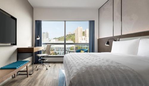 Family room with 1 King and 2 Twin Beds