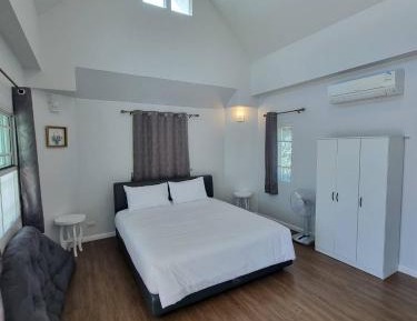 Double Room with Balcony (2 Adults + 1 Child)