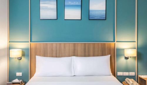 Suite with One Double Bed and Sofa