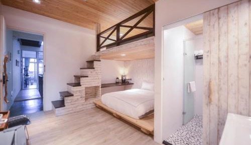 Deluxe Quadruple Room