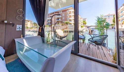 King Suite with Spa Bath