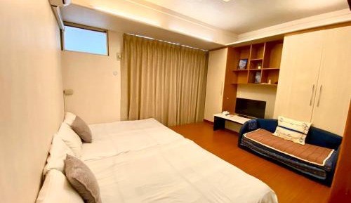 Quadruple Room with Private Bathroom